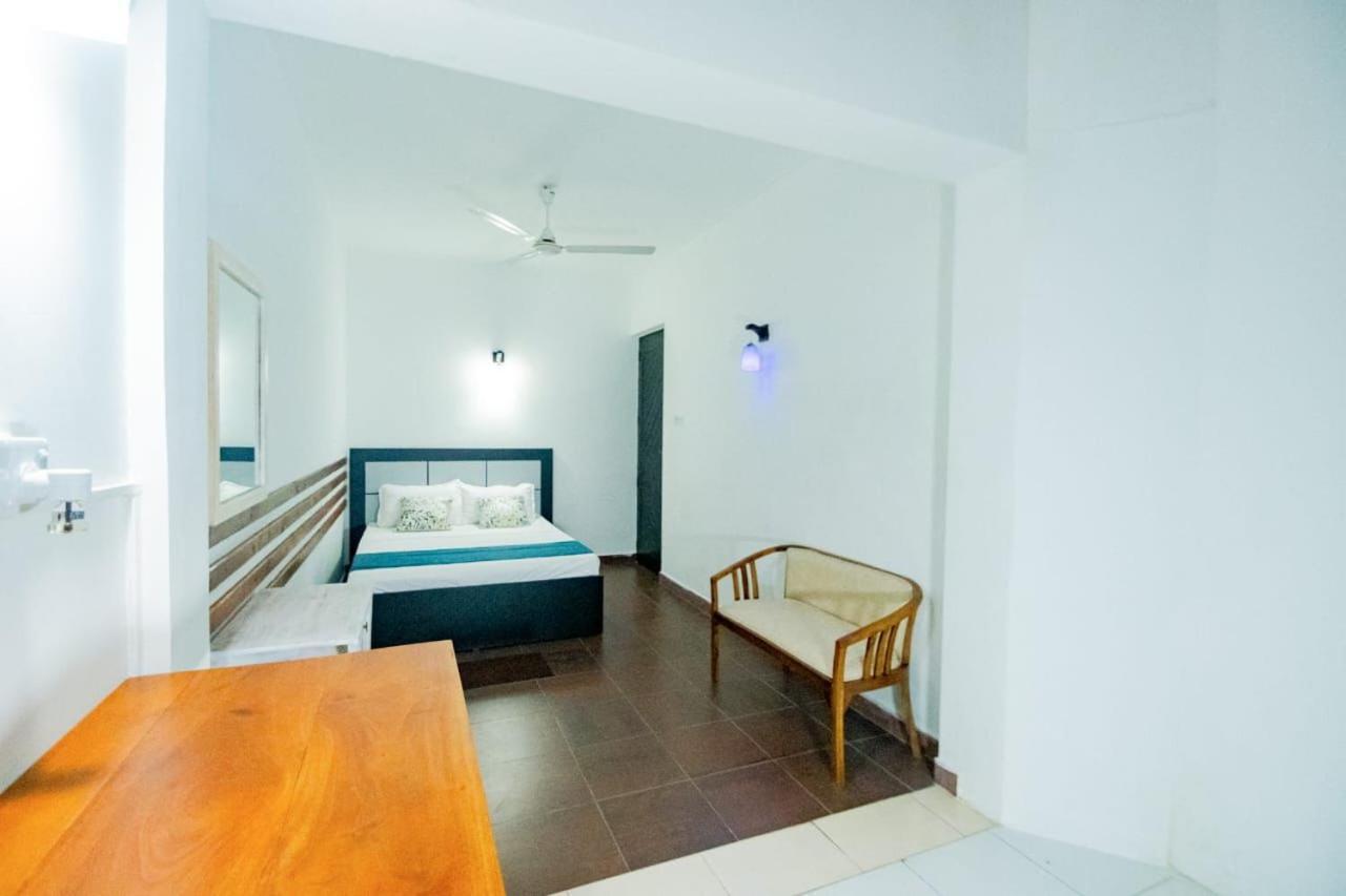 Hotel One Sixty Dehiwala-Mount Lavinia Exterior foto